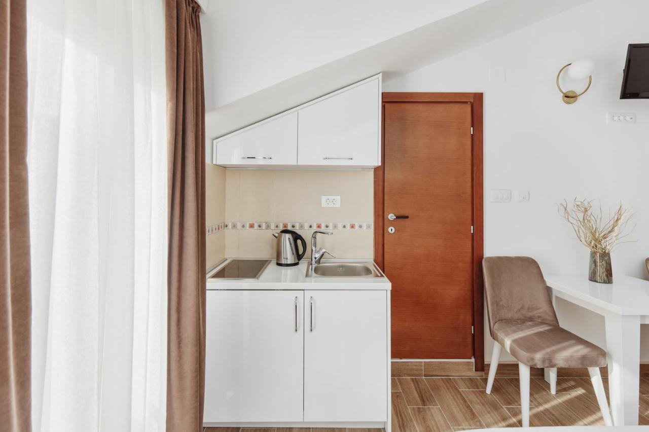 Apartments Rozer Котор Экстерьер фото