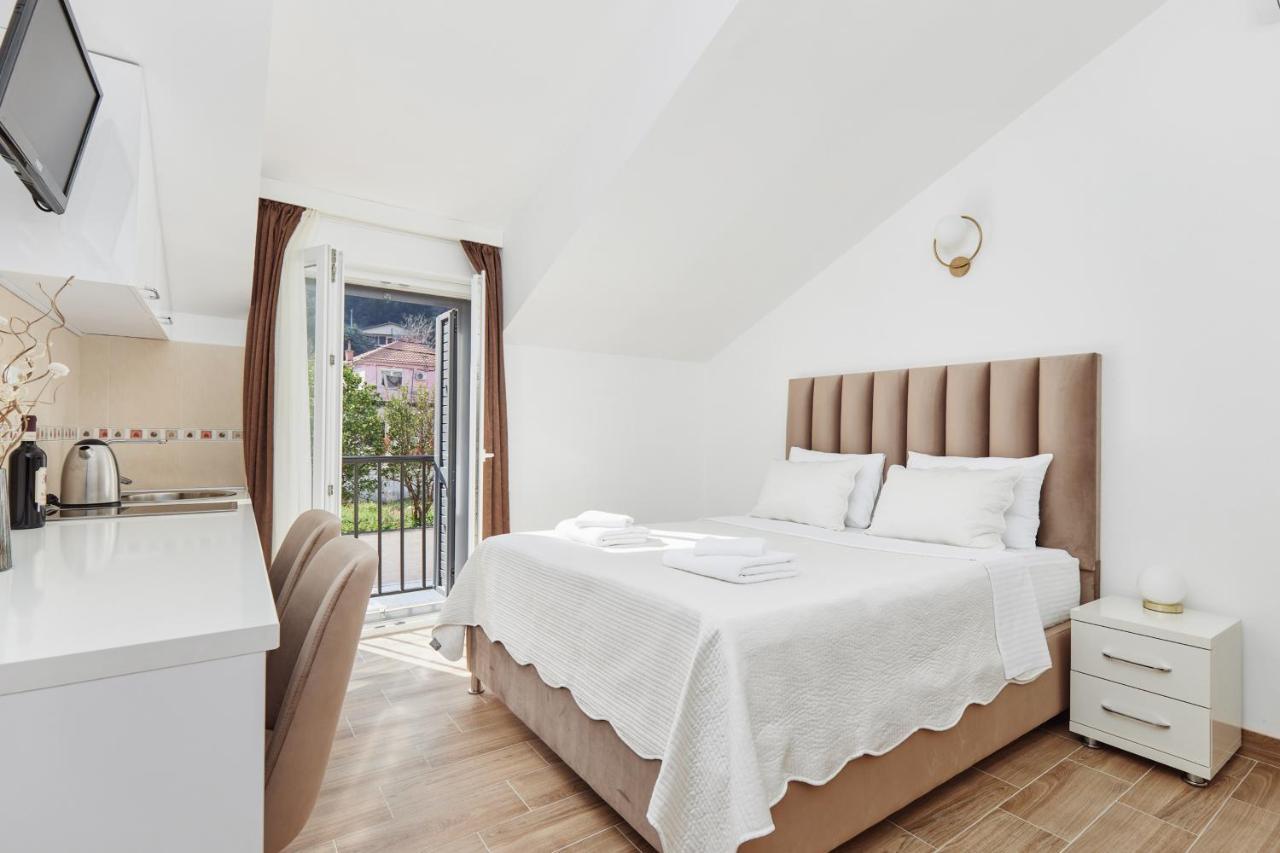 Apartments Rozer Котор Экстерьер фото