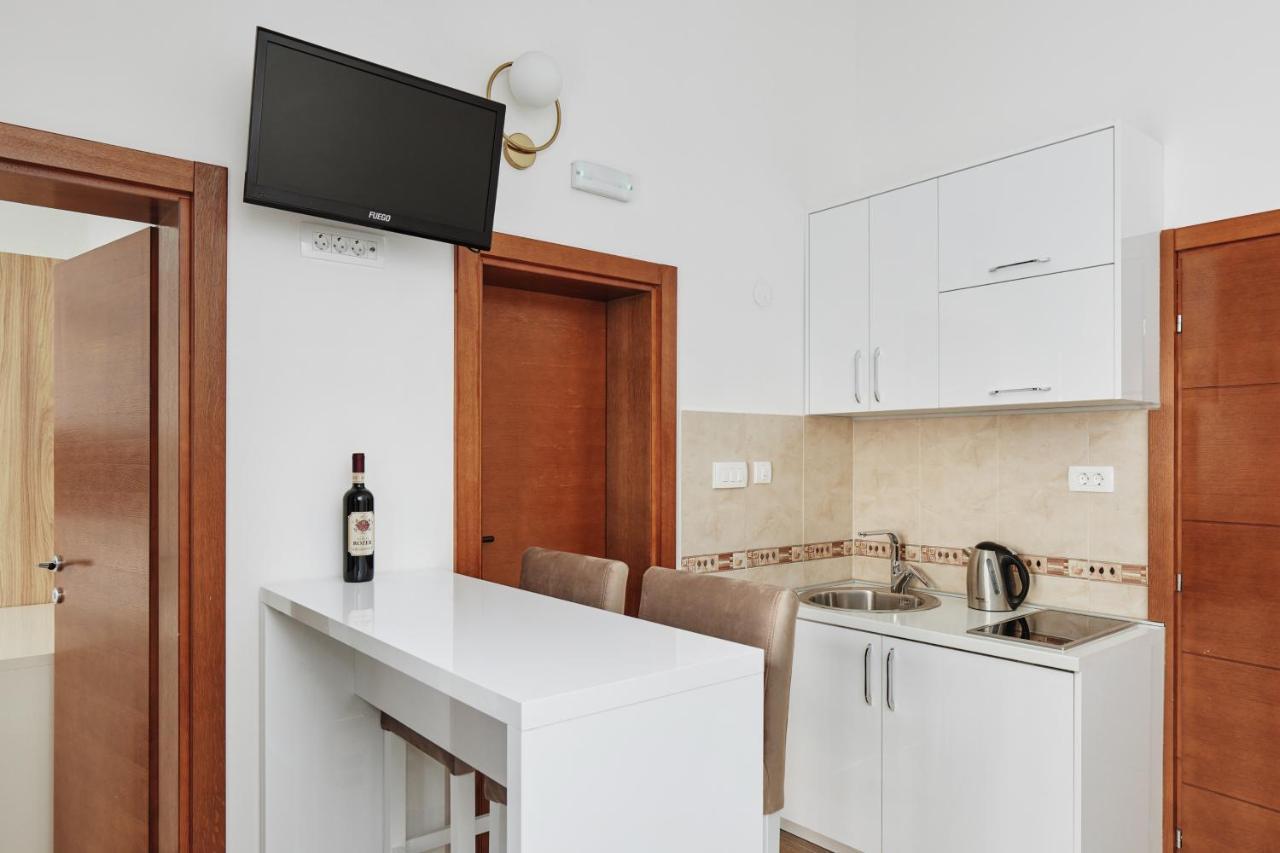 Apartments Rozer Котор Экстерьер фото
