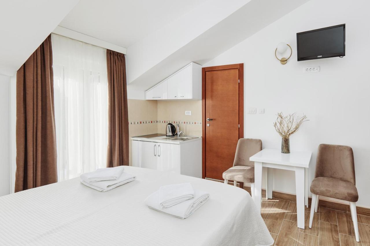 Apartments Rozer Котор Экстерьер фото